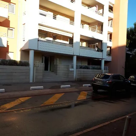 Jardin D'azur Proche كانيو سور مير