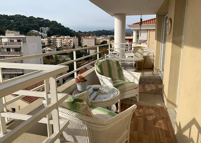 Jardin D'azur Proche